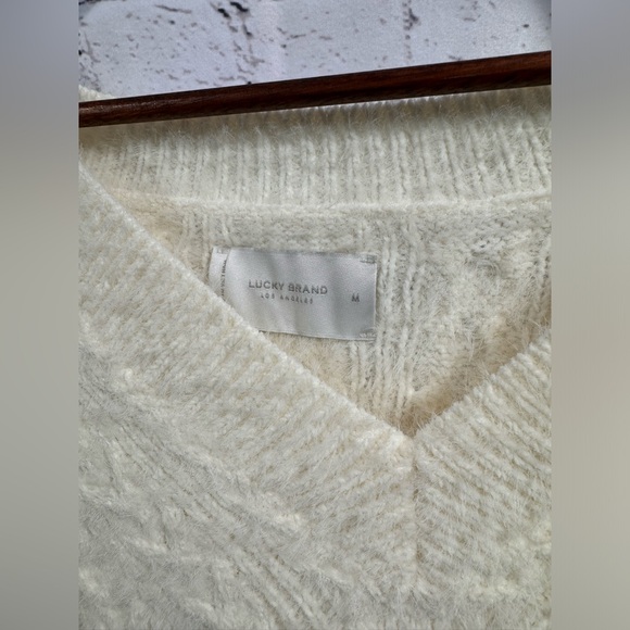 NWT Lucky Brand Cable Knit Eyelash Sweater - Picture 4 of 7